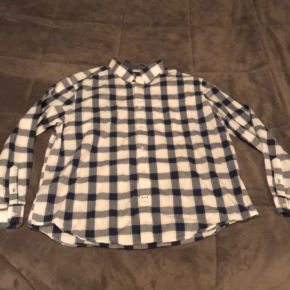 American Eagle button down - Picture 2 of 5